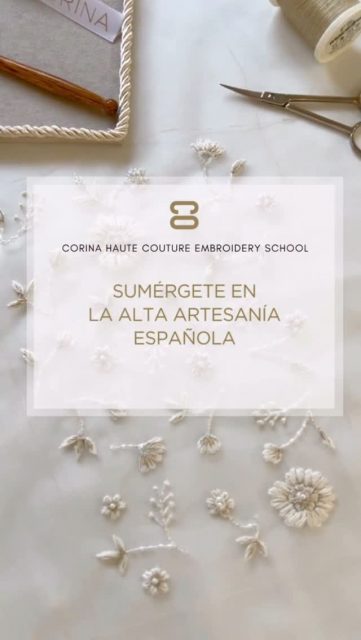 Sumérgete en la Alta Artesanía Española.

El Bordado Lunéville es una técnica artesanal de bordado francés presente, desde el siglo XIX, en los grandes Ateliers de Alta Costura.

En la escuela descubrirás este maravilloso oficio, el legado cultural que supone y la excelencia del trabajo artesano a través de los cursos profesionales de Bordado Lunéville de alta costura y bordado creativo.

Aprenderás desde cero hasta nivel profesional lo que te permitirá desarrollar proyectos de belleza incalculable para moda y decoración.

Corina Haute Couture Embroidery School es la 1ª Escuela profesional en España de Bordado Lunéville de Alta Costura y Bordado Creativo.
#hautecoutureembroidery #hautecoutureembroiderybarcelona #savoirfaire #embroideryschool