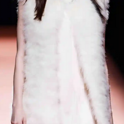MBFWM Teresa Helbig Bordado Corina Haute Couture Embroidery