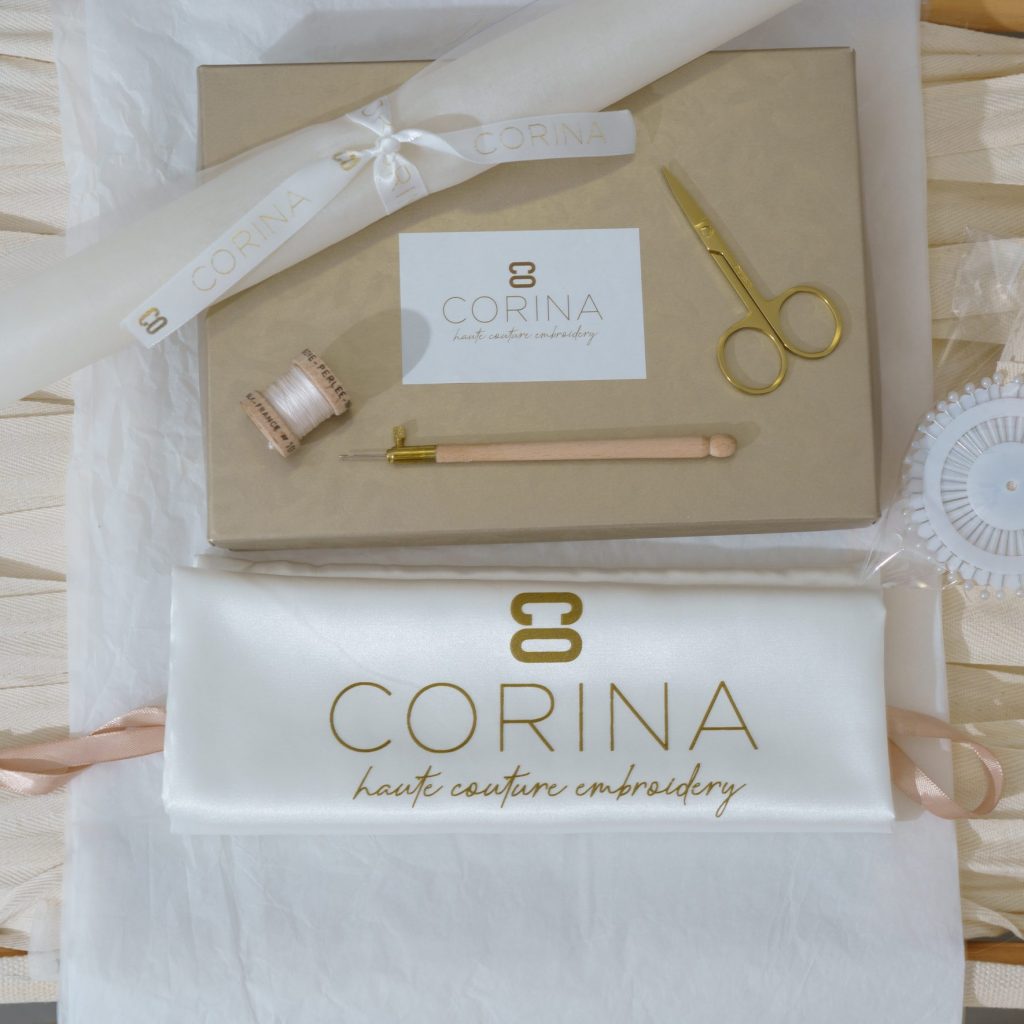 kit Bordado Luneville Haute Couture Embroidery Courses. Tambour Embroidery courses