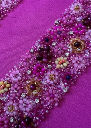 ROSA CLARA CON BORDADO DE CORINA ROSELLÓ EN VESTIDO DE MADRINA. BODA DE ANNE-MARIE COLLING Y DANI CLARA