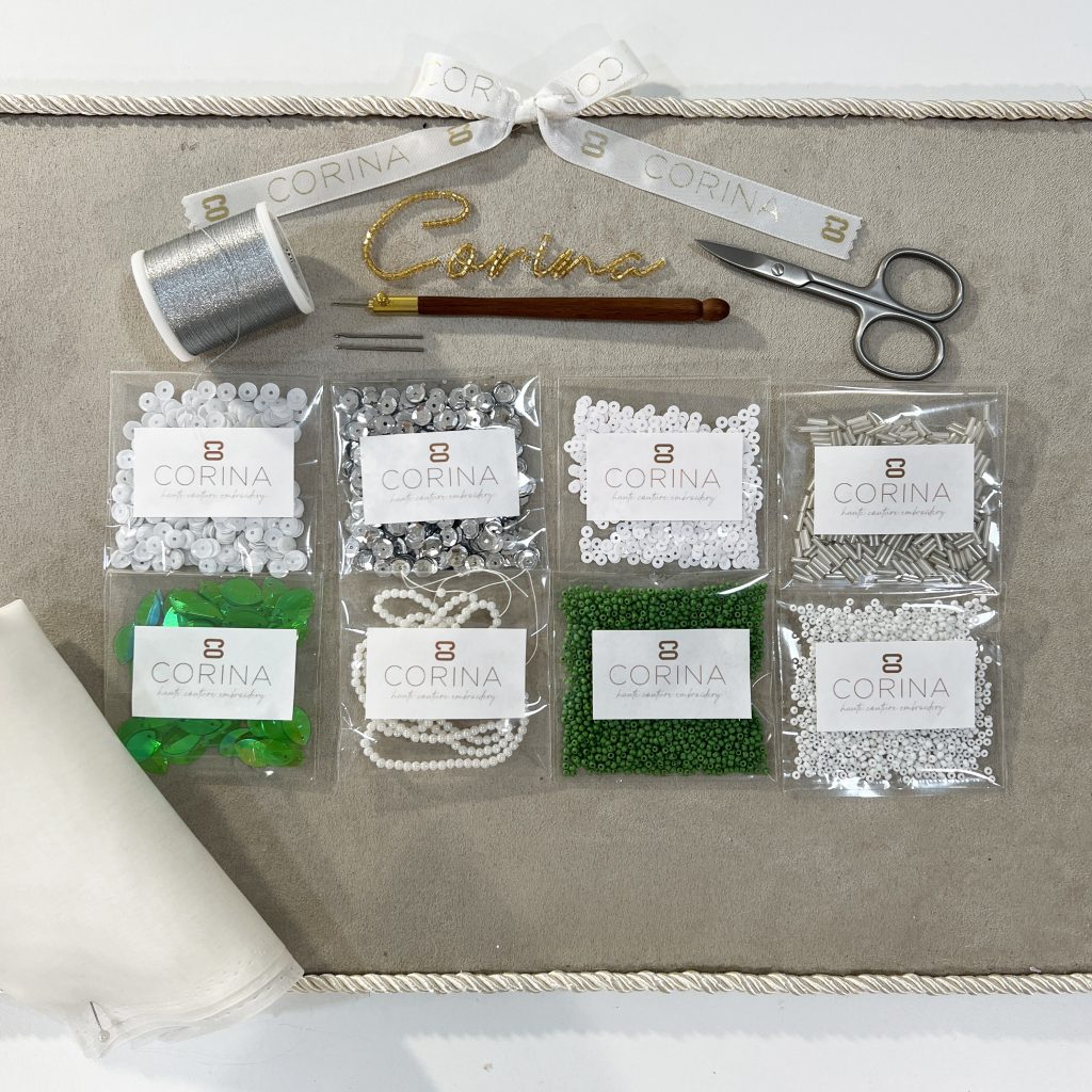 Pedrería para bordado Lunéville o Bordado a mano. Tubos de cristal, rocalla, cortadillo, cristal checo, bordado a mano de alta costura AGUJA CROCHET DE LUNÉVILLE Y ORGANZA para Bordado Lunéville y Pedrería