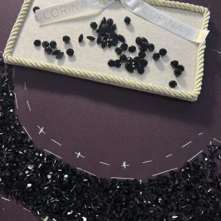 Ze García, su colección 'Aldamar' en el Museo Balenciaga con Bordados de Alta Costura de Corina Roselló. Haute Couture Embroidery. Bordados con pedrería a mano