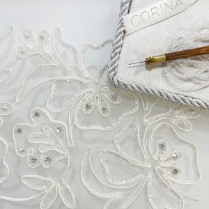 CURSO BORDADO CON SOUTAGE Y FLOR 3D PARA NOVIA