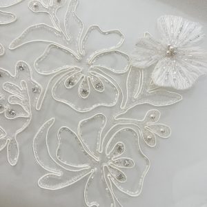 CURSO BORDADO CON SOUTAGE Y FLOR 3D PARA NOVIA