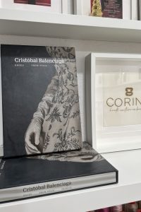CORINA ROSELLO - CRISTOBAL BALENCIAGA Tribute Bordado Luneville de Alta Costura. Libro Tributo a Balenciaga. Bordado a Mano. Cursos de Bordado Luneville CORINA ROSELLO - CRISTOBAL BALENCIAGA Tribute Bordado Luneville de Alta Costura. Libro Tributo a Balenciaga. Bordado a Mano. Cursos de Bordado Luneville